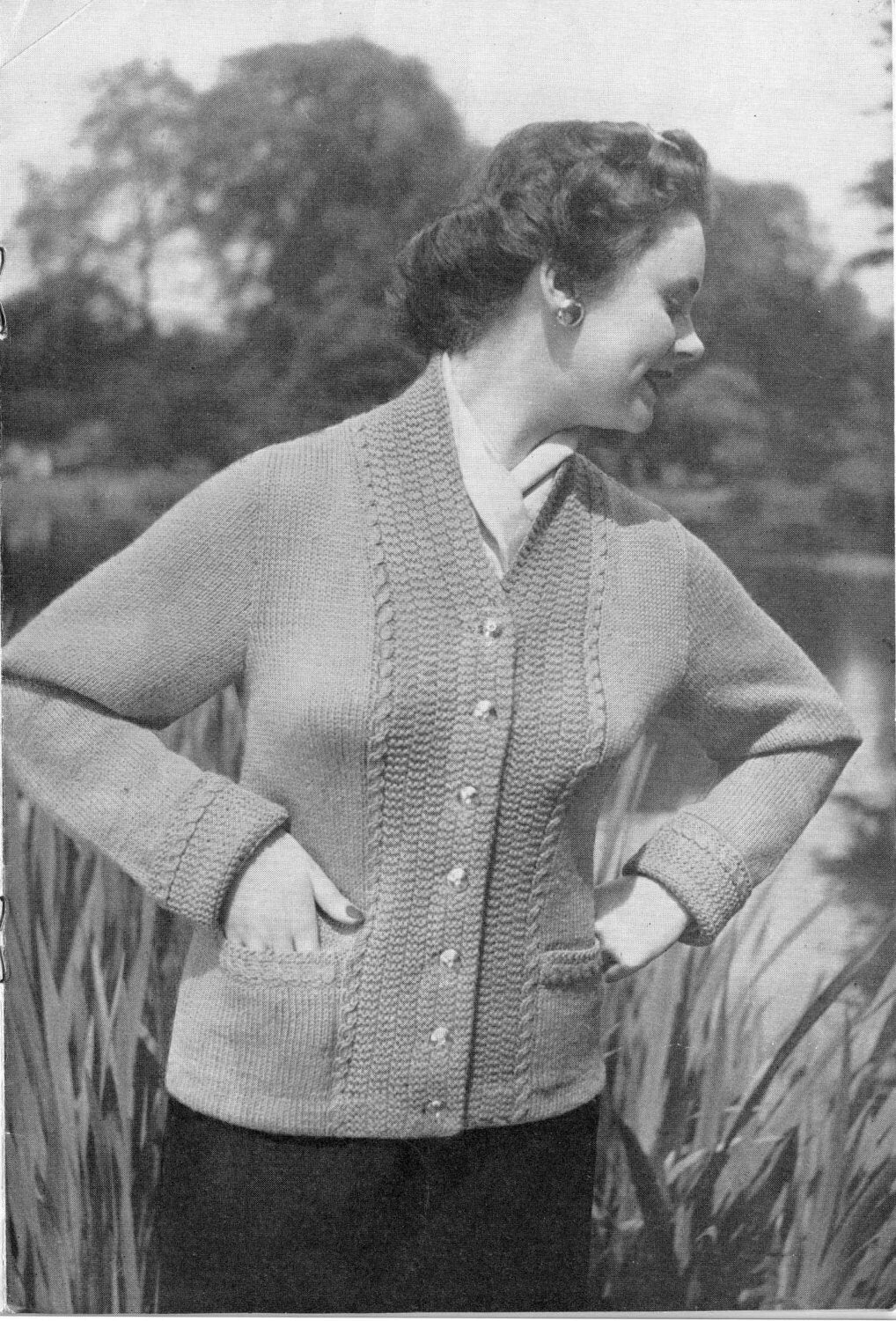 Ladies Cardigan in 3 Styles, Plus Size 40"-44" Bust, 3ply and DK, 50s Knitting Pattern, P&B 304