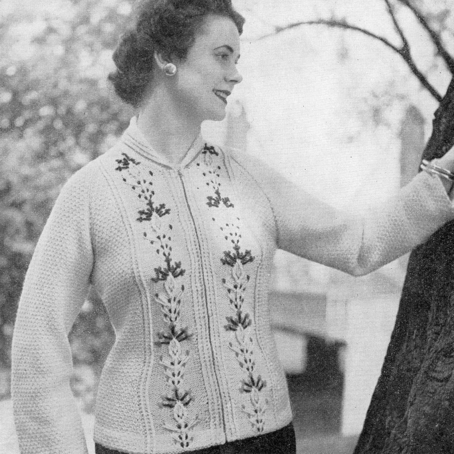 Ladies Cardigan in 3 Styles, Plus Size 40"-44" Bust, 3ply and DK, 50s Knitting Pattern, P&B 304