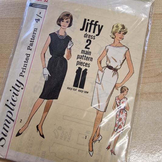 Vintage Ladies 60s Dress (size 10) Sewing Pattern Simplicity 4429