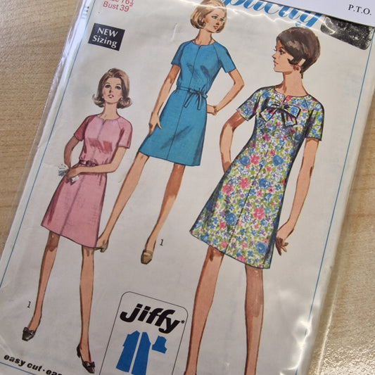 Vintage Ladies 60s Dress (size 16-18) Sewing Pattern Simplicity 7600
